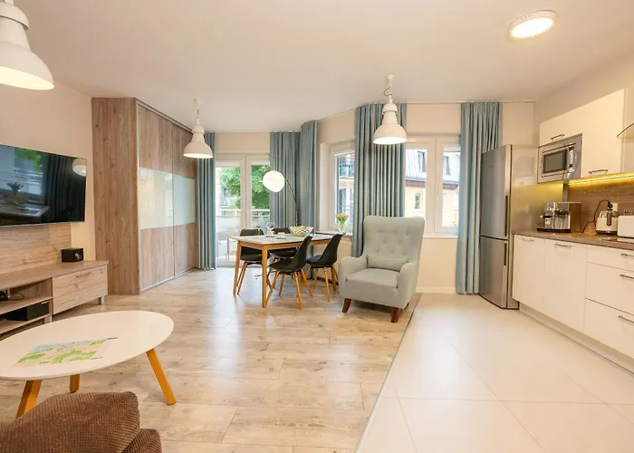 Apartment Przy Latarni Morskiej Z Garazem *