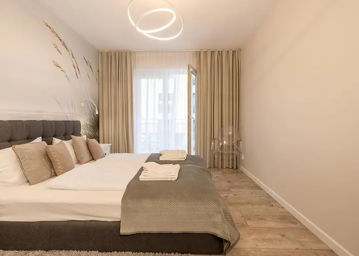 Przy Latarni Morskiej Z Garazem *