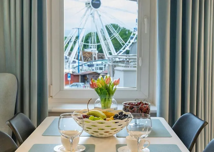 Apartment Przy Latarni Morskiej Z Garazem *