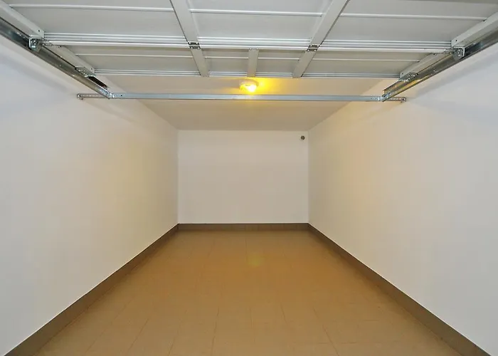 Apartment Przy Latarni Morskiej Z Garazem Kolobrzeg