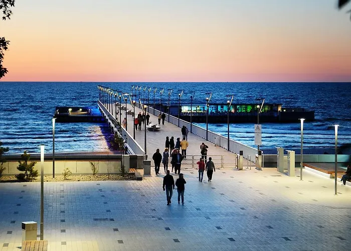 Apartment Przy Latarni Morskiej Z Garazem Kolobrzeg